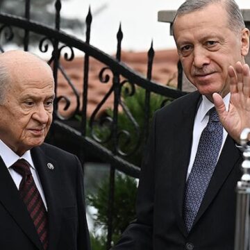 AKP’li eski vekilden ‘Bahçeli-Erdoğan’ yorumu: Tatlı bir atışma
