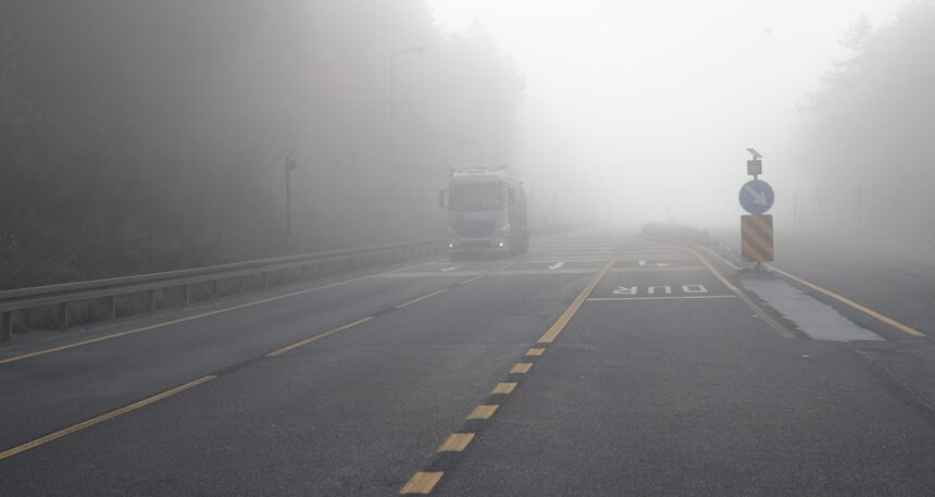 Anadolu Otoyolu ve D-100 kara yolunda sis engeli