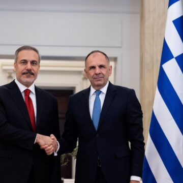 Ankara-Atina hattında kritik görüşme