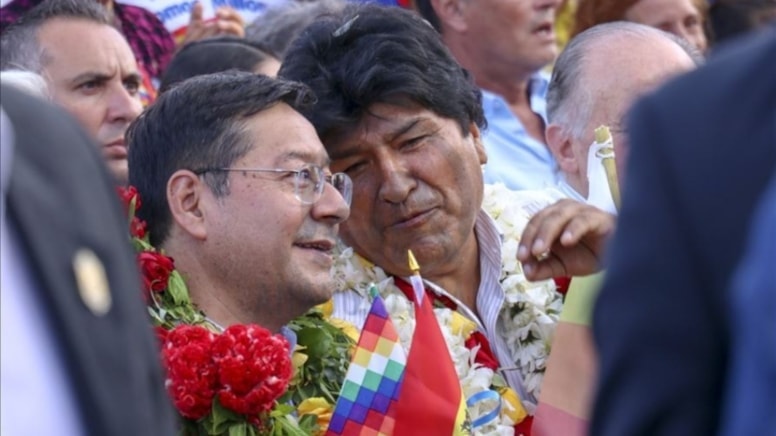 Bolivya Meclisi'nde domates savaşı