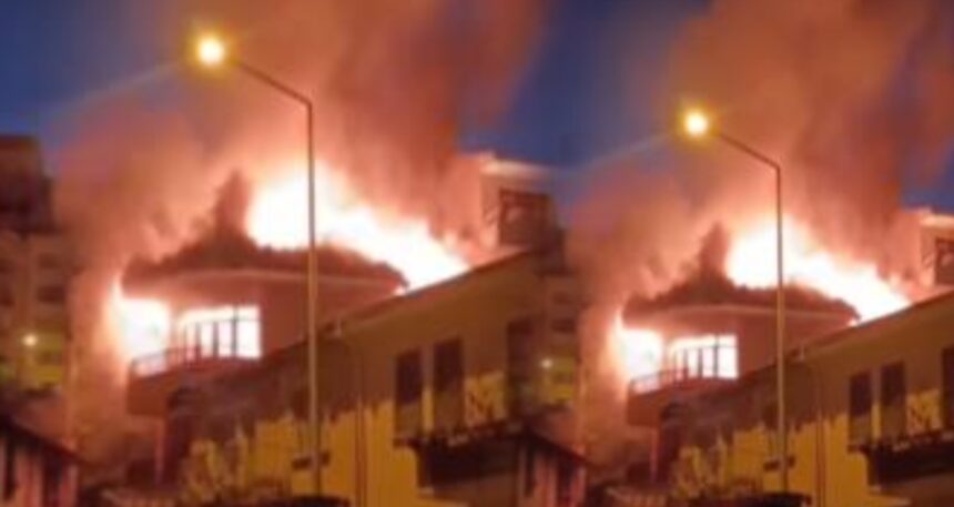 Bursa’da bir binanın 3. katında yangı çıktı
