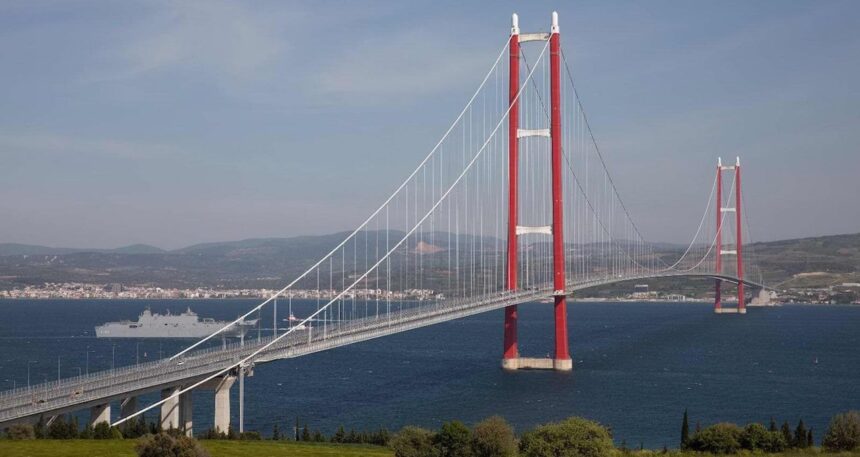Çanakkale Boğazı gemi trafiğine açıldı