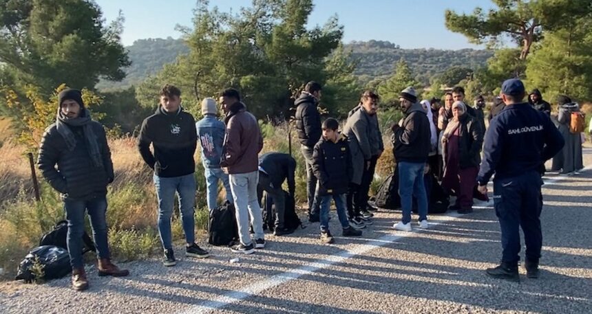 Çanakkale’de 27 kaçak göçmen yakalandı