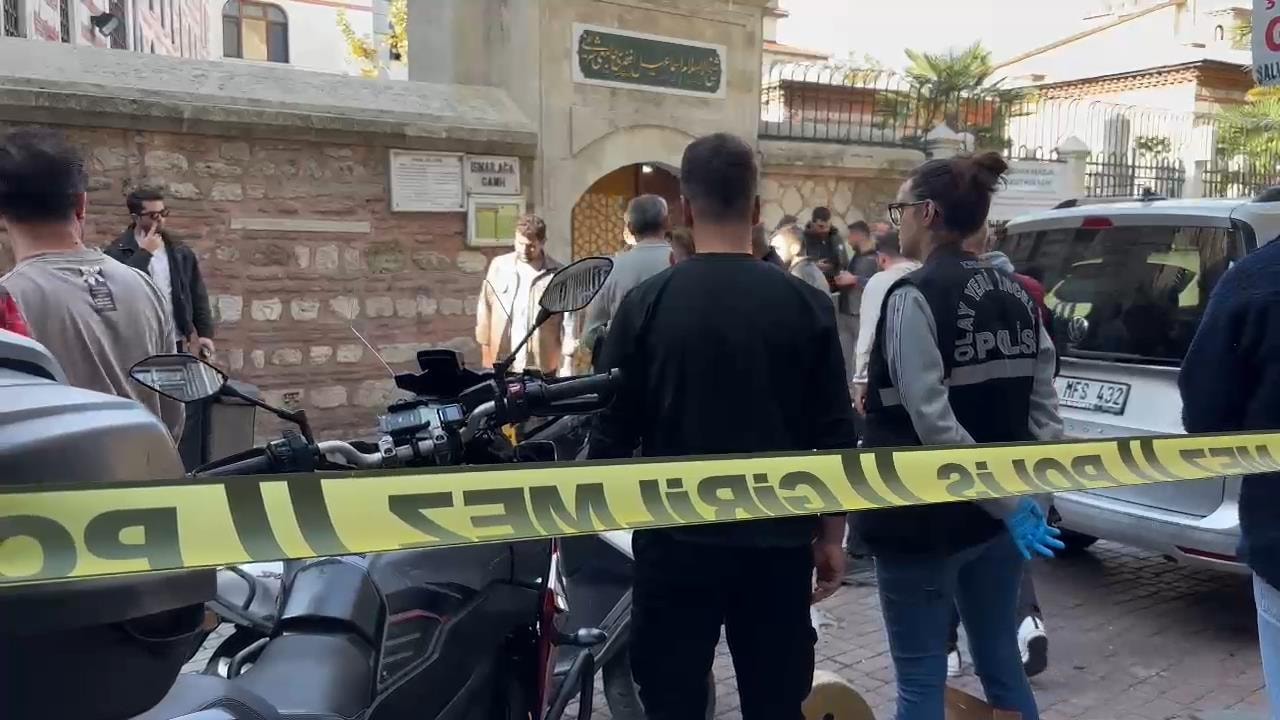 Cuma namazında İsmail Ağa'da kurşun yağdırdı