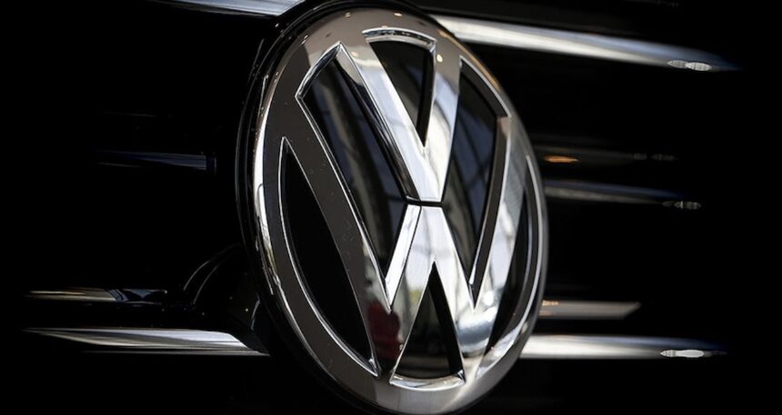 En yetkili isim açıkladı: Volkswagen neden fabrikalarını kapatıyor?