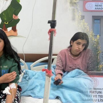 Iğdır’da 25 öğrenci hastaneye kaldırıldı