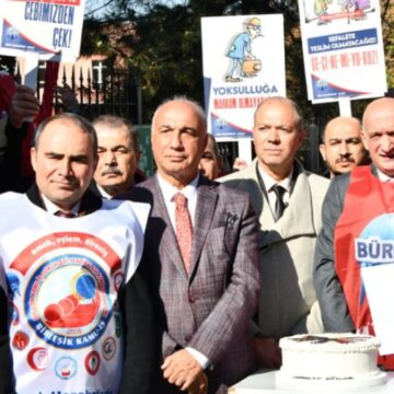 İşçi ve memur ‘sefalet pastası’ kesti
