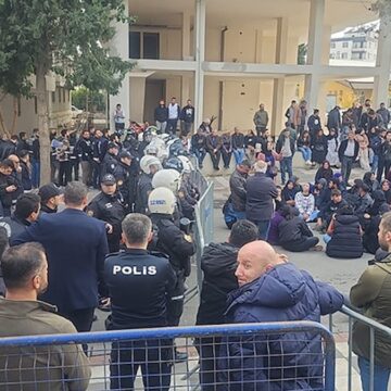 Kayyum kararı sokakları karıştırdı: 140 kişi yakalandı