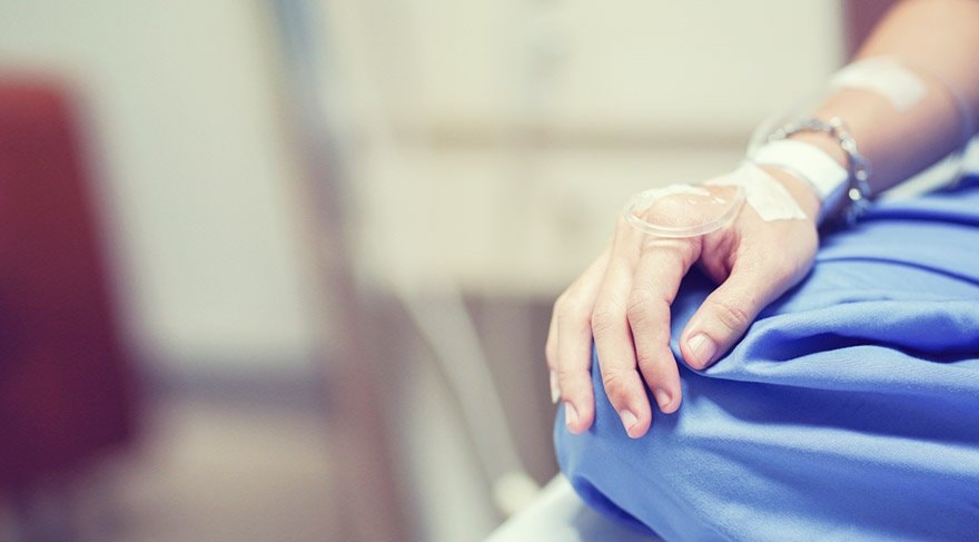 Kendisine kanser teşhisi koyan doktor, herkesin bilmesi gereken 'iki uyarı işareti' paylaştı