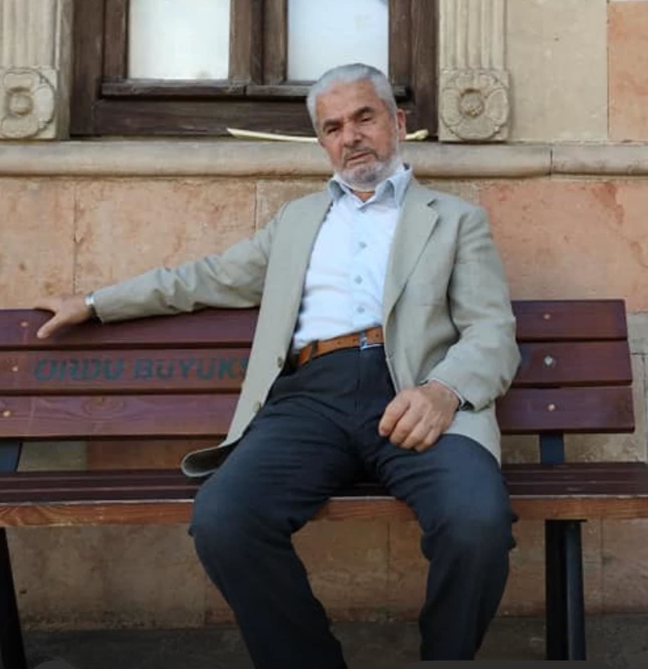 Namazdan çıkan imam çöp kamyonunun altında kaldı