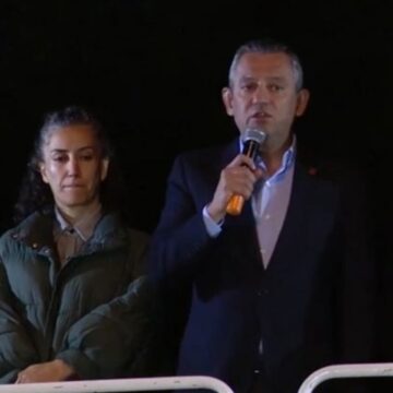Özgür Özel’den, Dervişoğlu’na ‘otobüs’ yanıtı