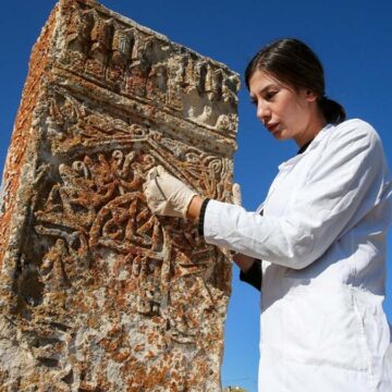 Selçuklu Mezarlığı’nda 45 yeni mezar gün yüzüne çıkarıldı