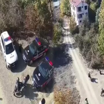 Servet değerindeki ürünün hasadı başladı: Polisler özel ekipmanla nöbet tutuyor
