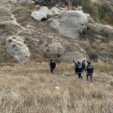 “Sivas’ta dehşet: Mezarlıkta parçalanmış bebek cesedi bulundu