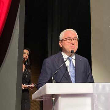 TÜBADEF En İyi Ekonomi Yazarı Ödülü SÖZCÜ yazarı Nedim Türkmen’e verildi