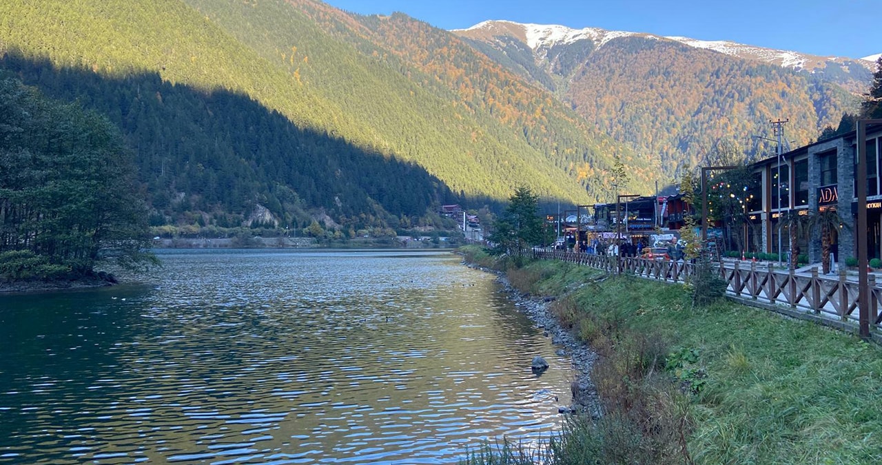 Uzungöl'de halk isyanda! Yolu kapattılar eylem yaptılar