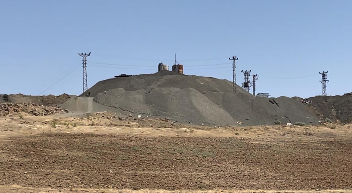 Vahşi madencilik devam ediyor: Atıklar Keban Barajı'na dökülmeye devam ediyor