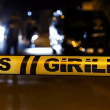 Annesini öldürüp kendisini polise ihbar etti