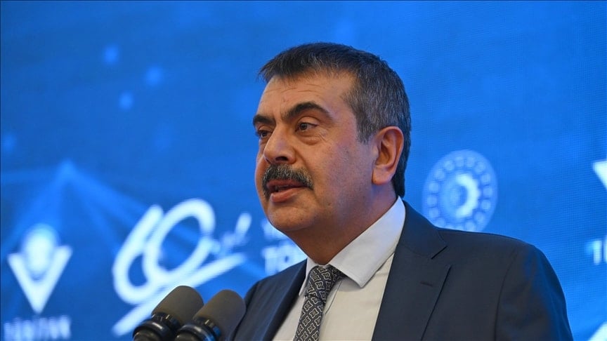 Bakan Tekin açıkladı: Öğretmen olmak isteyenler artık KPSS'ye girmeyecek