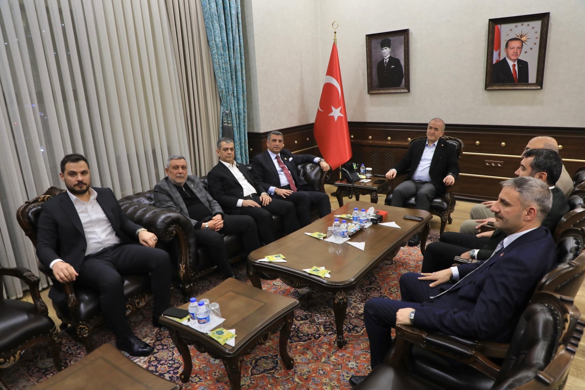 Elazığ Valisi, YRP ve SP’yi yok saydı: İl başkanları toplantıya davet edilmedi