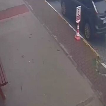 Kayınpeder terörü: Kızıyla boşanmak isteyen damadının eczanesini pompalı tüfekle taradı