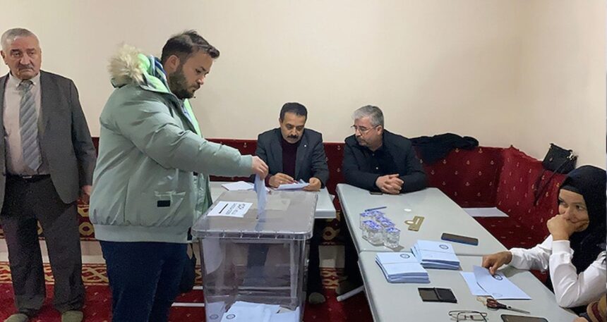 Referandumla ayrılan köyün ilk muhtarı belli oldu