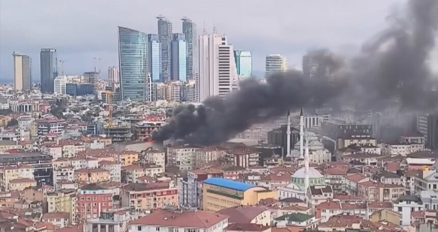 Son Dakika… Mecidiyeköy’de yangın paniği