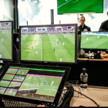 TFF, günün yabancı VAR hakemlerini açıkladı