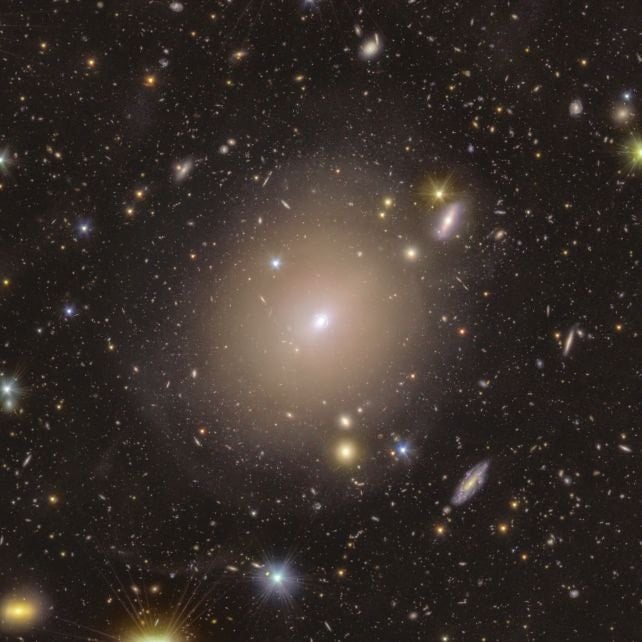 En nadir olaylardan biri... Kusursuz 'Einstein halkası' göklerde görüntülendi