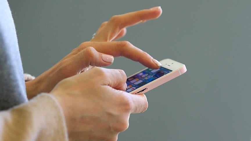 2 haftada 10 yıl gençleştiler: Telefondan bu uygulamayı silin