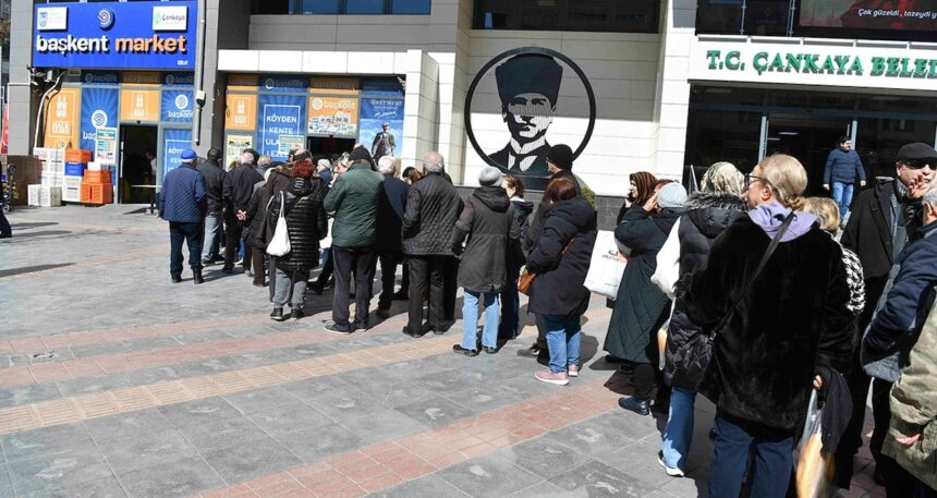 AKP yüzyılı: Kuyruklar aldı başını gidiyor
