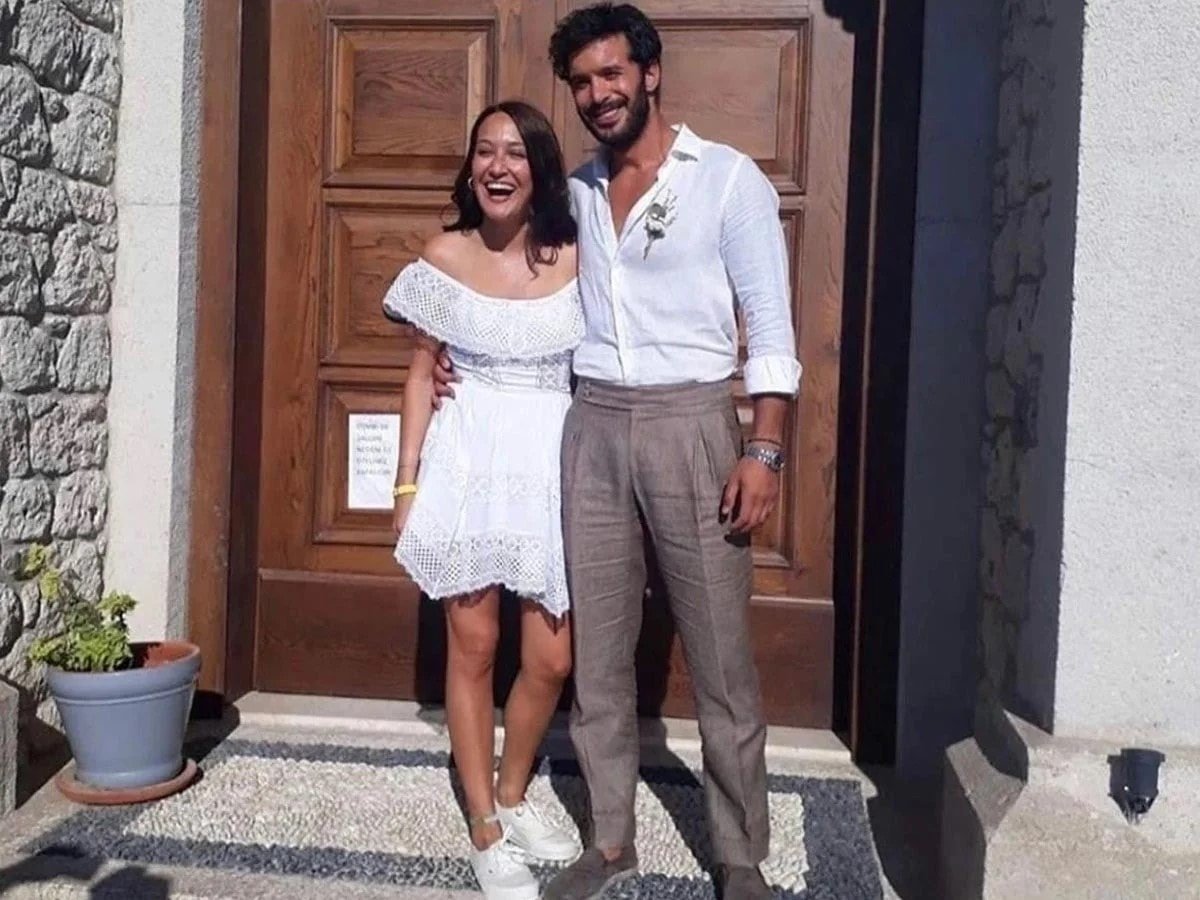 Barış Arduç ve kızı Asya'nın hamburger keyfi