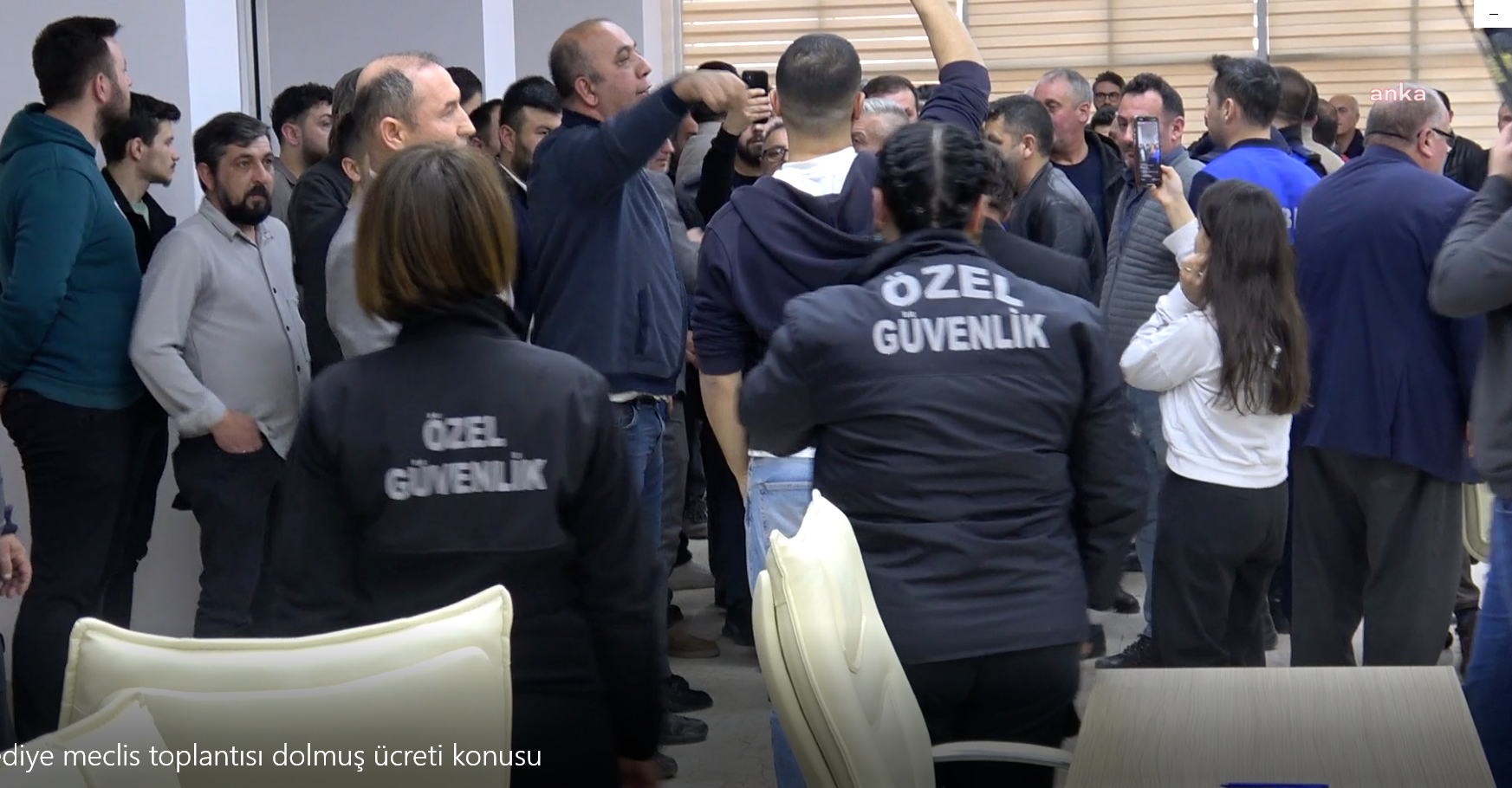 Bilecik'te neler oluyor? Dolmuşçular Melek Mızrak Subaşı'nın toplantısını bastı