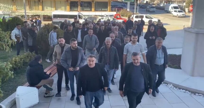 Bilecik’te neler oluyor? Dolmuşçular Melek Mızrak Subaşı’nın toplantısını bastı