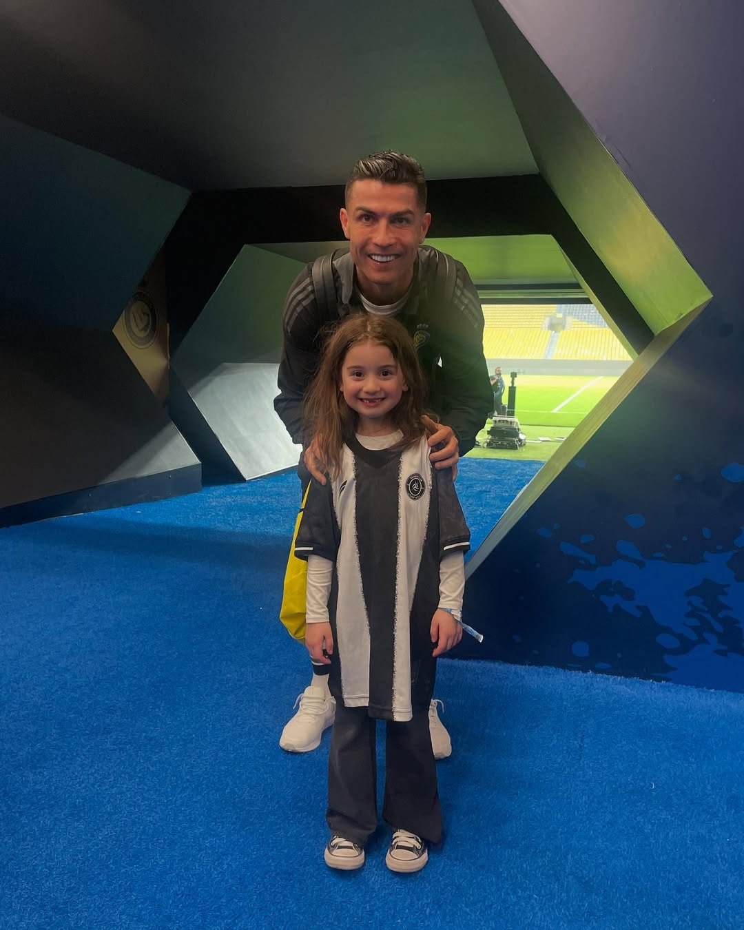 Fatih Terim'in torunları Cristiano Ronaldo ile buluştu 1 Fatih Terim'in torunları Cristiano Ronaldo ile buluştu