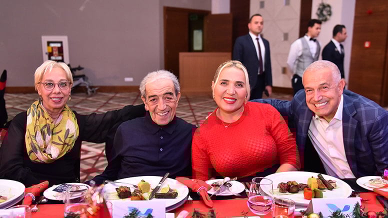 Hayatını kaybeden Edip Akbayram'ın ailesiyle son görüntüleri ortaya çıktı