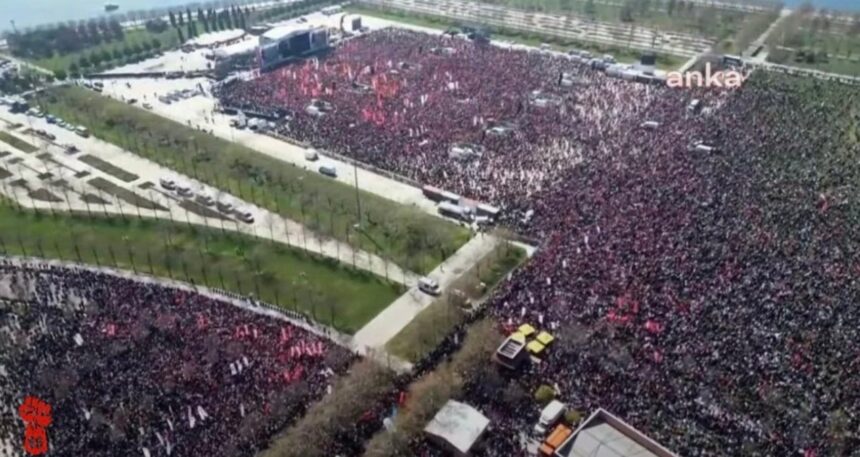 İmamoğlu mitingi için eşi benzeri görülmemiş kalabalık! Vagonlar doldu taştı