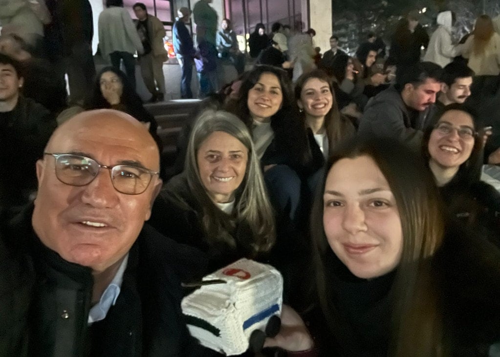 Mahmut Tanal 1 dakika boyunca 'ODTÜ'de TOMA'nın ne işi var?' diye bağırdı