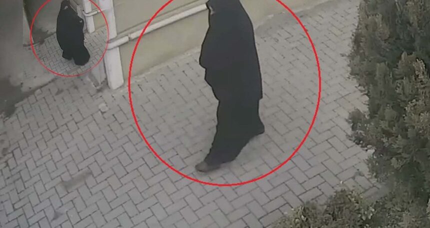 Mescitte çarşaf giydi, girdiği evden 1 milyon çaldı! Hırsızın kimliği şoke etti