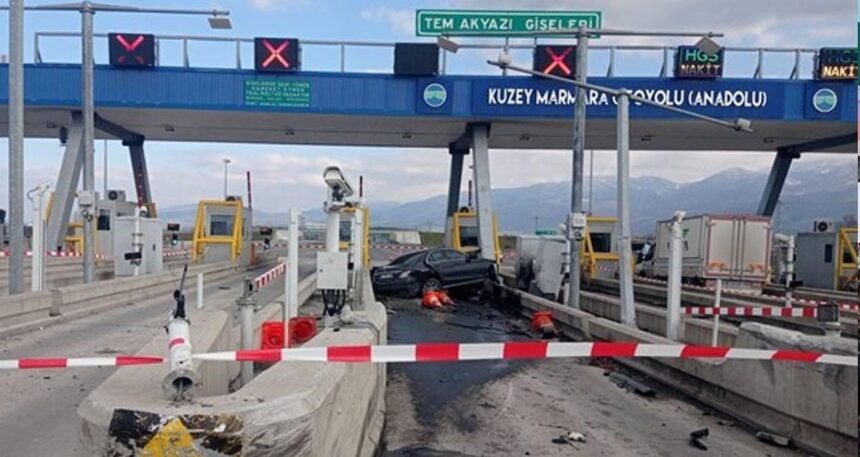 Otoyolda dehşet: Evli çift öldü bebek yaralı kurtuldu