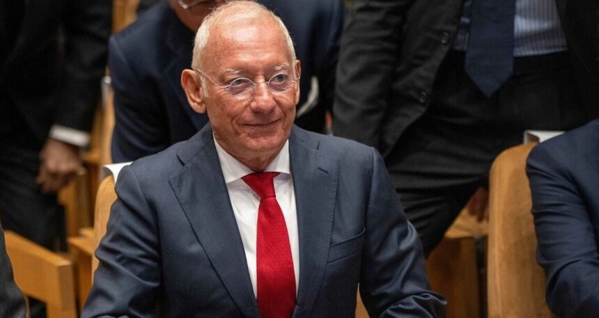 Türk milyarderin ölümüne soruşturma