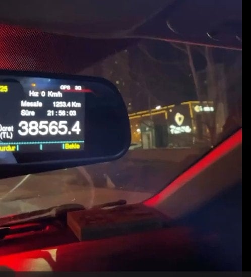 Türk taksici, İstanbul'dan Arap müşteri aldı: Taksimetreyi görünce bayram etti