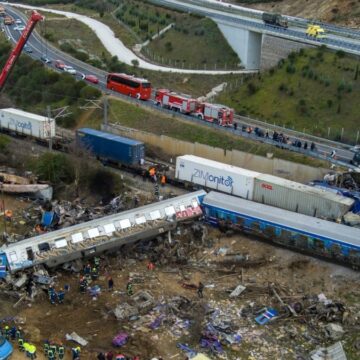 Ülkenin tarihine kazınan tren faciasını araştırmak için komisyon kuruluyor: Topun ucunda bakan var