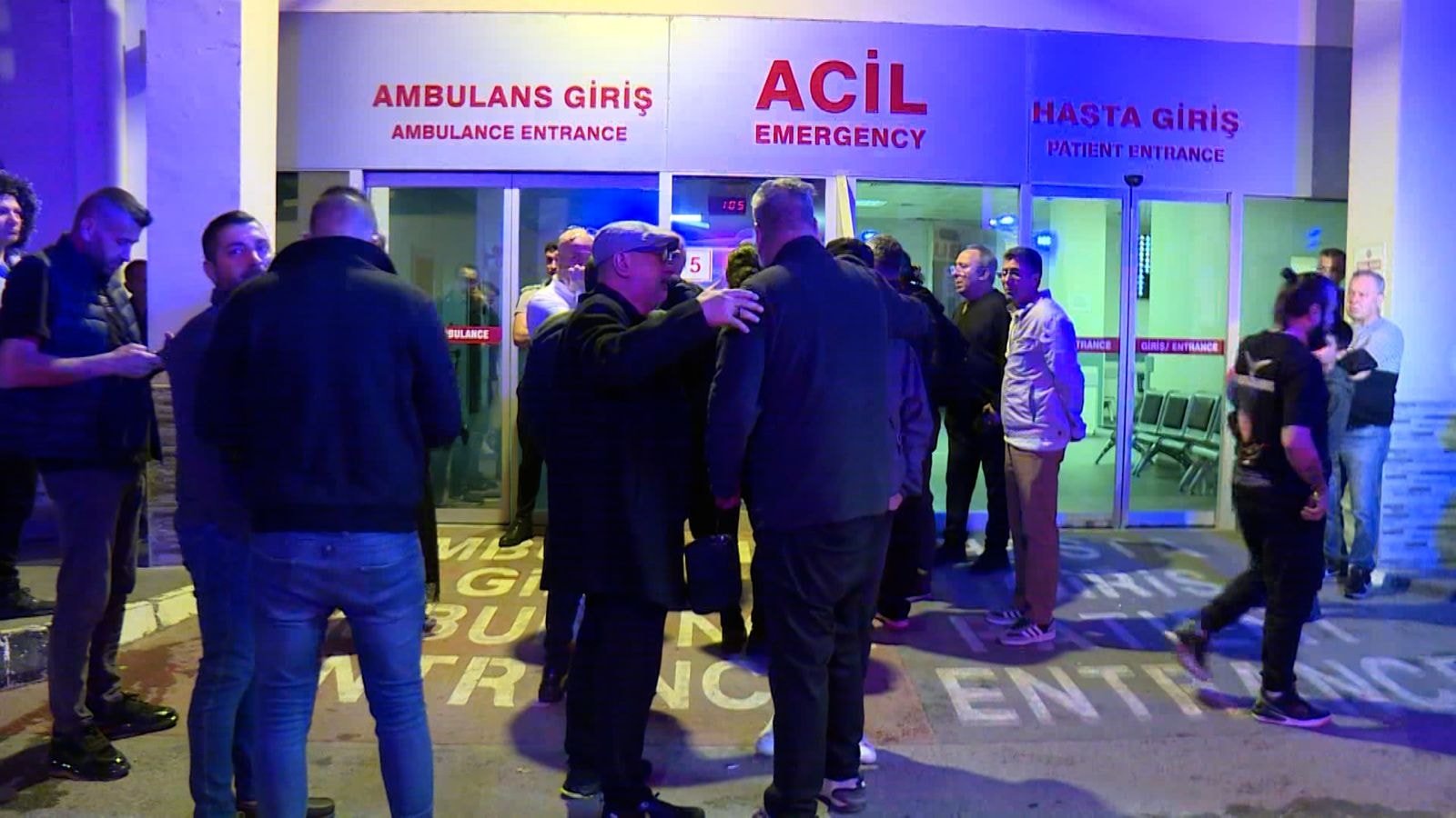 Volkan Konak'ın ölüm haberini alan Sibel Can ağlayarak hastaneye koştu