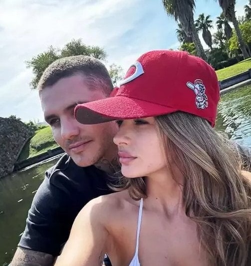 Wanda Nara görse kahrolur: Icardi aşka geldi