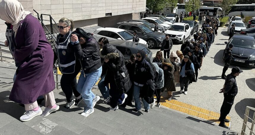 ‘0850’ operasyonu! Yakalananlar adliyeye böyle getirildi