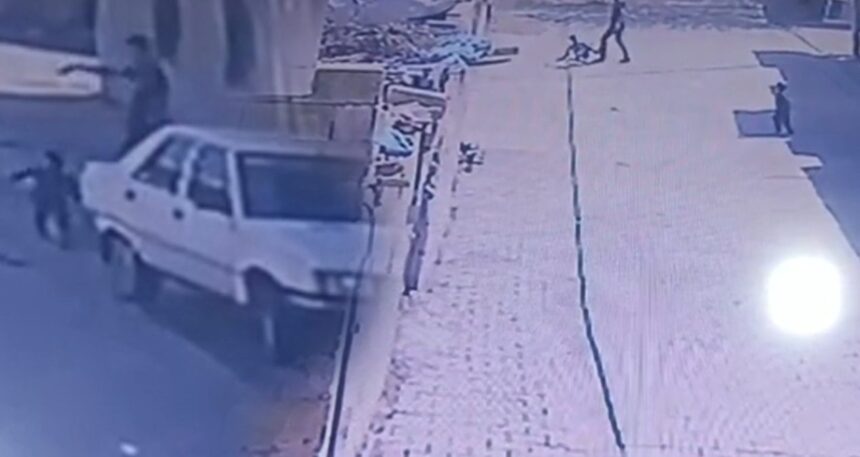 3 yaşındaki çocuğu dalağı yırtılana kadar tekmeledi!