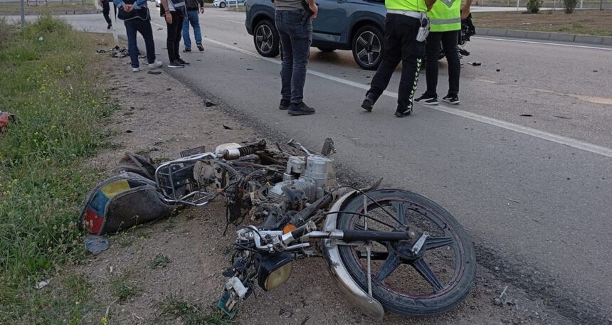 Adana’da cip ile motosiklet çarpıştı: 2 ağır yaralı