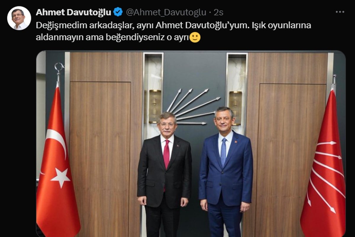 Ahmet Davutoğlu'nun bu fotoğrafı sosyal medyada gündem oldu