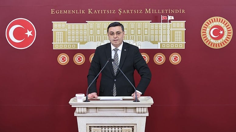 AKP'den Nevruz'un resmi tatil olması için kanun teklifi